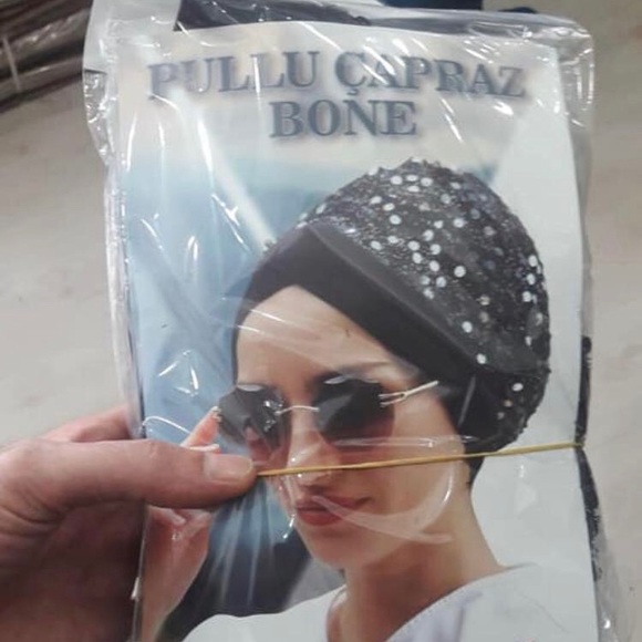 Clothes - Picture 13 of 16